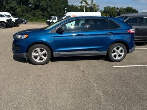 Used 2020 Ford Edge SE FWD image 4
