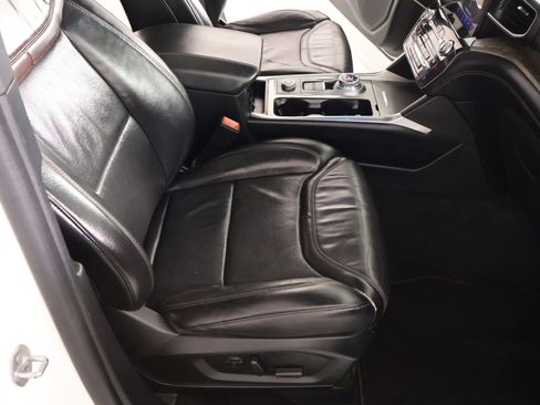 Used 2021 Ford Explorer Platinum w/ Equipment Group 601A AWD/4WD image 15