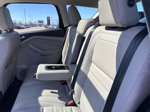 Used 2019 Ford Escape SEL image 18