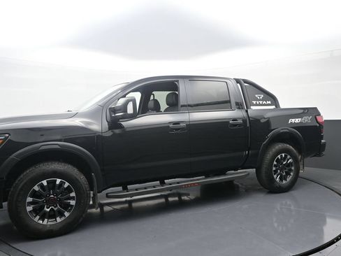 Used 2024 Nissan Titan PRO-4X w/ Pro-4x Convenience Package AWD/4WD image 4