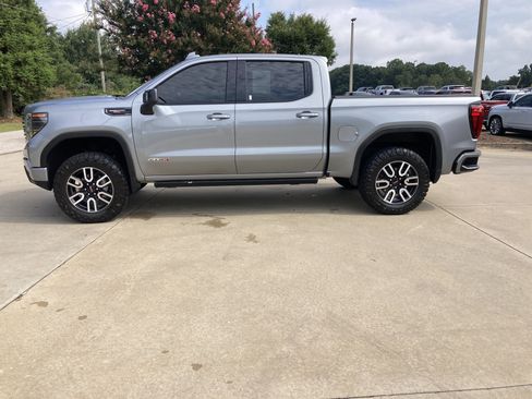 Certified 2024 GMC Sierra 1500 AT4 w/ Technology Package AWD/4WD image 10