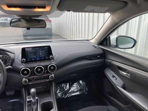 Used 2024 Nissan Sentra SV image 34