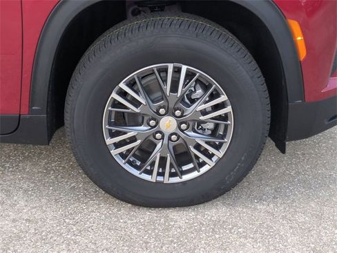 New 2026 Chevrolet Traverse LT w/ Driver Confidence Package image 11