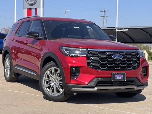 New 2026 Ford Explorer Platinum image 2