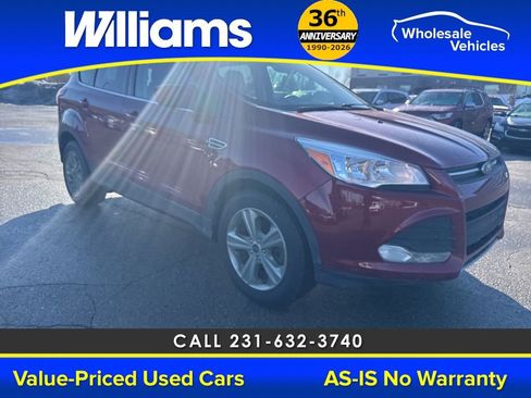 Used 2015 Ford Escape SE w/ Equipment Group 201A image 11