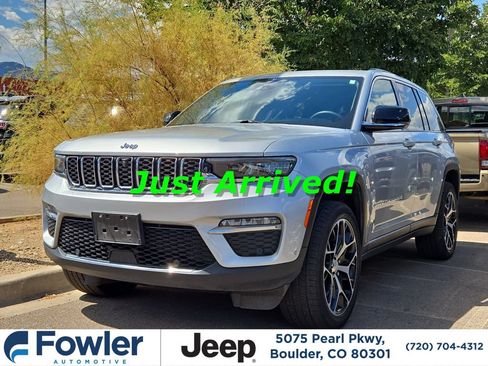 Used 2022 Jeep Grand Cherokee Limited 4xe w/ Luxury Tech Group II AWD/4WD image 1