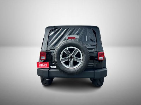 Used 2015 Jeep Wrangler Sport w/ Quick Order Package 24S AWD/4WD image 9