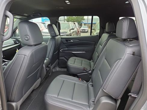 New 2026 Chevrolet Traverse LT FWD image 7