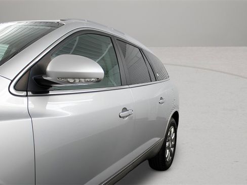 Used 2015 Buick Enclave Leather image 11