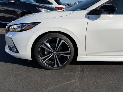 Used 2020 Nissan Sentra SR w/ Premium Package FWD image 5