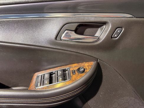 Used 2014 Chevrolet Impala LT FWD image 12