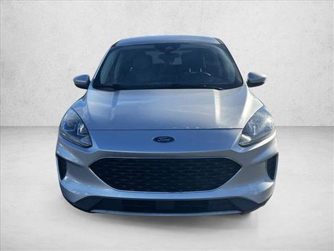 Used 2020 Ford Escape SE image 2