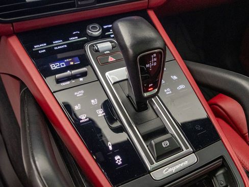 Used 2021 Porsche Cayenne GTS image 13