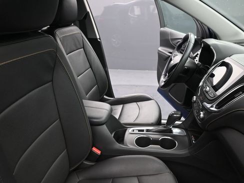 Used 2019 Chevrolet Equinox Premier image 17