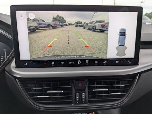 Used 2023 Ford Escape Active w/ Tech Pack #1 AWD/4WD image 3