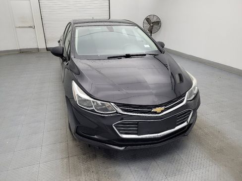 Used 2018 Chevrolet Cruze LS image 14