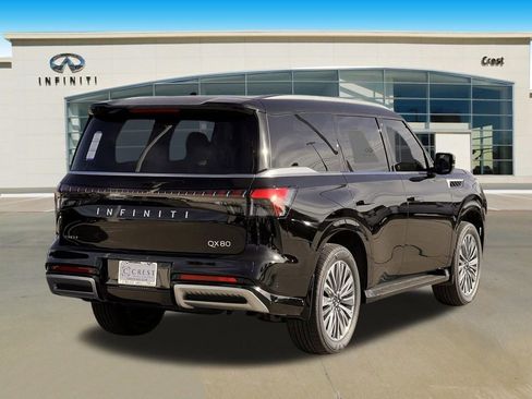 New 2026 INFINITI QX80 Luxe RWD image 3