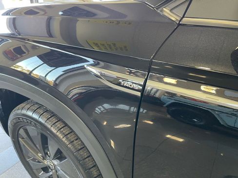 Used 2022 Volkswagen Taos S image 15