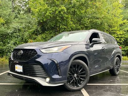 Used 2023 Toyota Highlander XSE