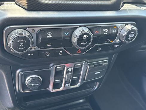 Used 2023 Jeep Gladiator Sport AWD/4WD image 21