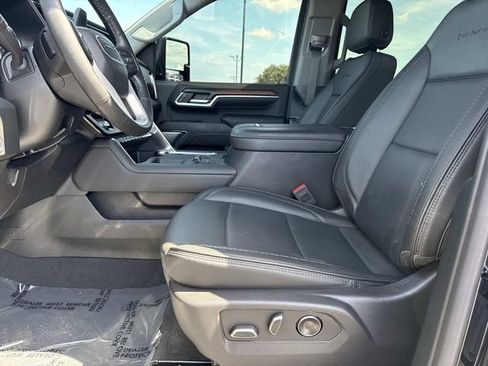 Used 2024 GMC Sierra 2500 Denali w/ Denali Reserve Package AWD/4WD image 16