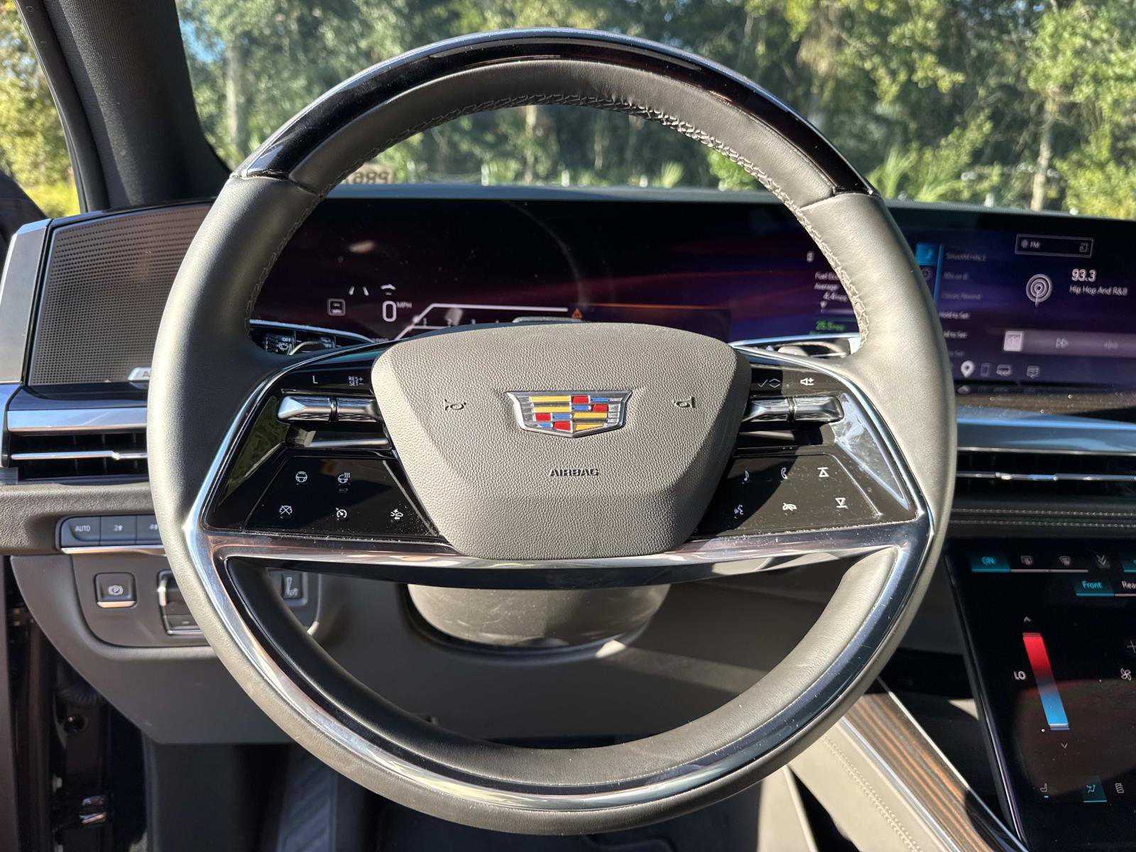 Certified 2026 Cadillac Escalade Luxury AWD/4WD image 14