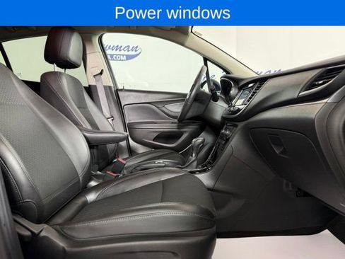 Used 2022 Buick Encore Preferred w/ Safety Package AWD/4WD image 18