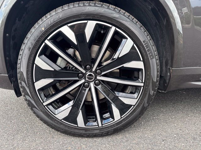 Certified 2023 Volvo XC90 B6 Plus w/ Protection Package AWD/4WD image 9