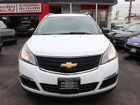 Used 2017 Chevrolet Traverse LS image 8