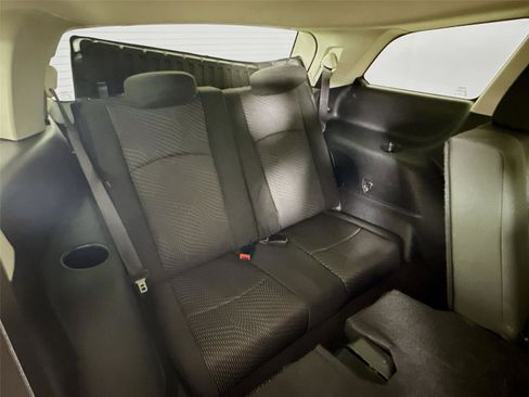 Used 2019 Dodge Journey SE w/ Premium Group image 25