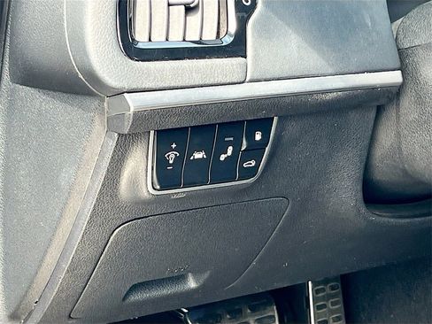 Used 2020 Kia Stinger GT2 image 10