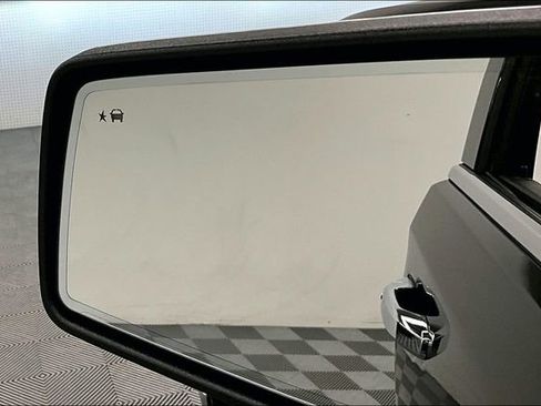 Used 2024 Chevrolet Silverado 1500 LTZ w/ LTZ Premium Package image 30