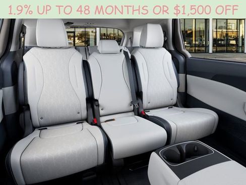 New 2026 Kia Carnival EX FWD image 17
