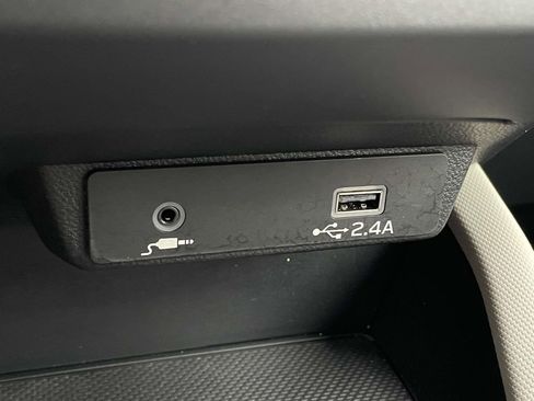 Certified 2025 Subaru Forester AWD/4WD image 20