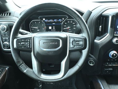 Used 2023 GMC Sierra 2500 Denali w/ Denali Black Diamond Edition AWD/4WD image 18