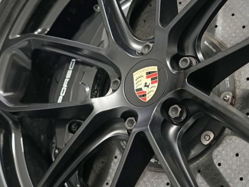 Used 2022 Porsche Cayenne Turbo S image 61