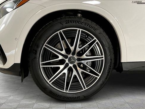 Certified 2025 Mercedes-Benz GLC 43 AMG 4MATIC image 34
