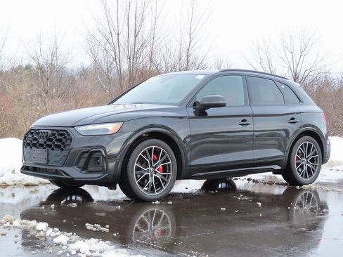 Used 2022 Audi SQ5 Prestige w/ Prestige Package image 26
