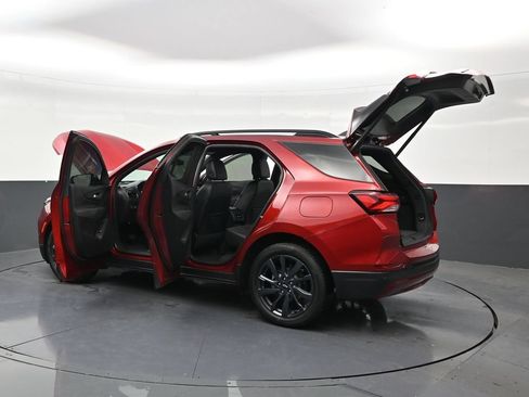 Used 2024 Chevrolet Equinox RS FWD image 31