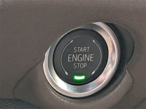 Used 2025 Chevrolet Tahoe High Country image 37