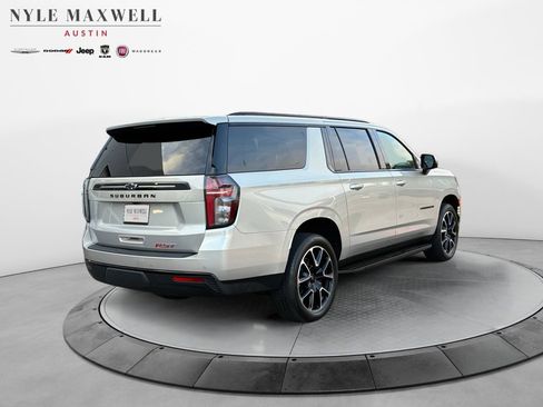Used 2024 Chevrolet Suburban RST w/ Luxury Package AWD/4WD image 16