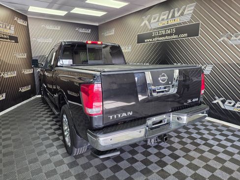 Used 2012 Nissan Titan SV image 10