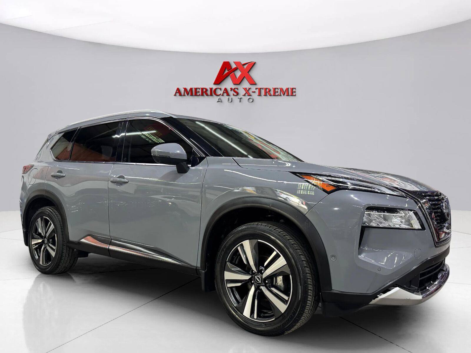 Used 2023 Nissan Rogue Platinum FWD image 9