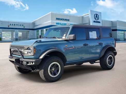 Used 2022 Ford Bronco Badlands w/ Sasquatch Package image 3