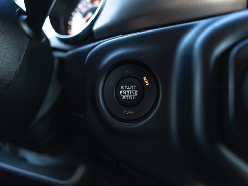 Used 2020 Jeep Gladiator Sport w/ Quick Order Package 24S image 19