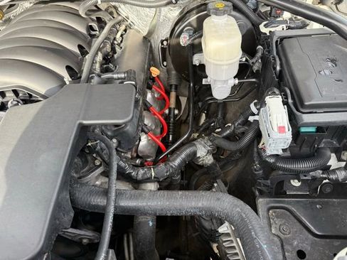 Used 2017 Chevrolet Silverado 1500 High Country image 30