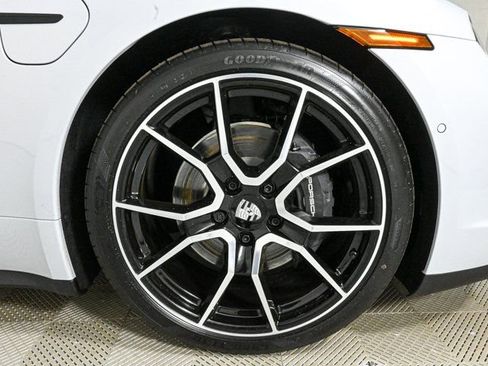New 2025 Porsche Taycan image 37