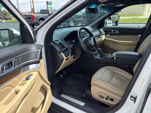 Used 2017 Ford Explorer Limited AWD/4WD image 9