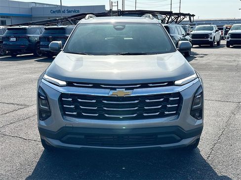 New 2026 Chevrolet Equinox LT w/ Safety and Technology Package image 2