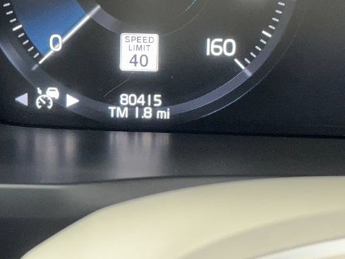 Used 2022 Volvo XC90 T5 Momentum w/ Climate Package FWD image 23